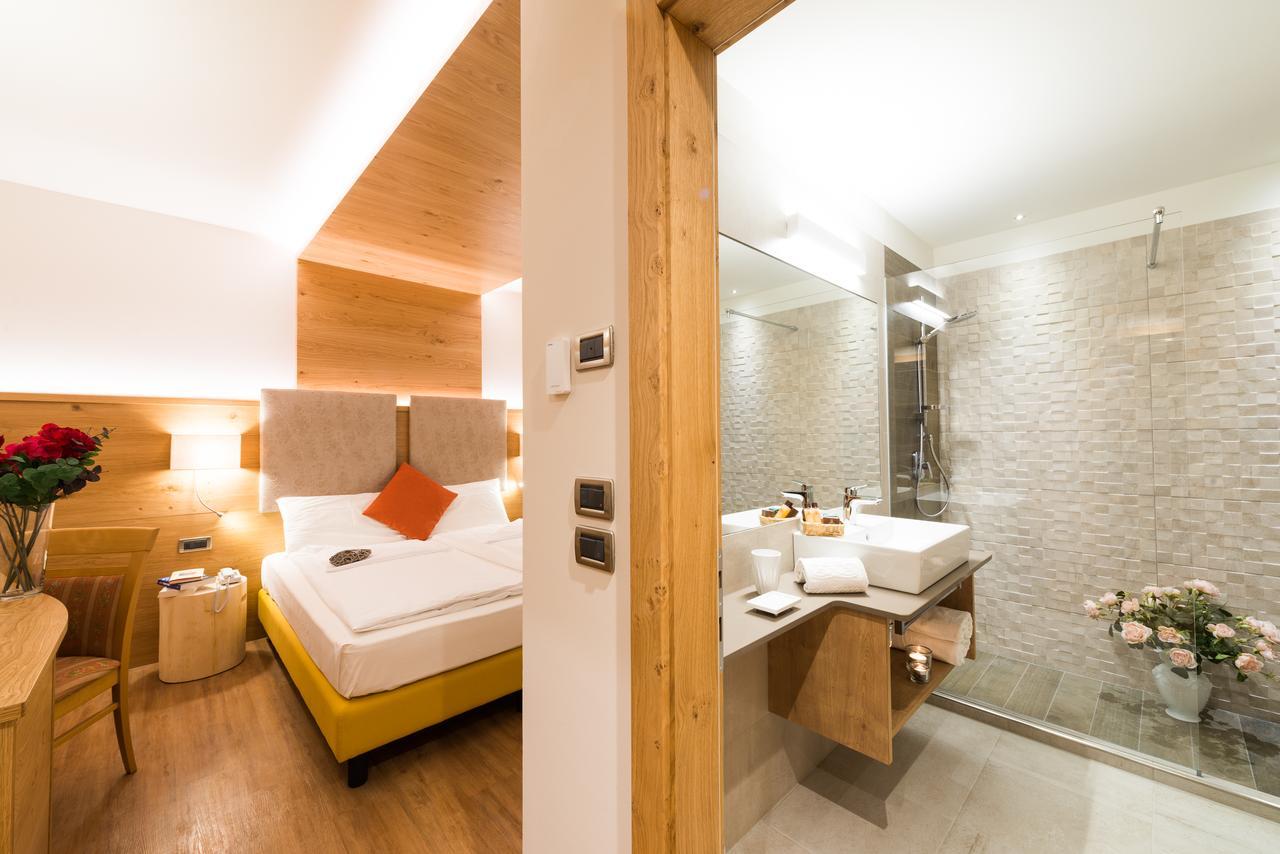 לביקו טרמה Hotel Ambassador מראה חיצוני תמונה