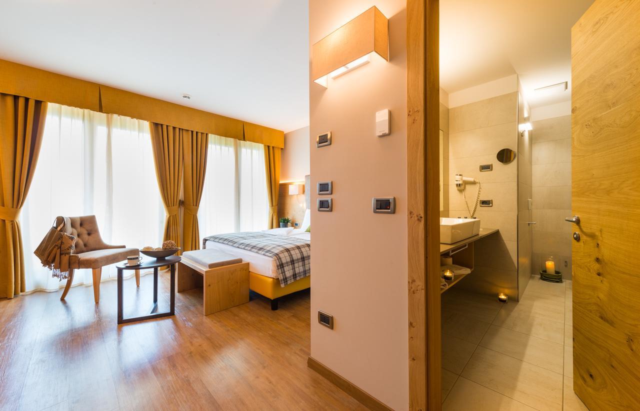 לביקו טרמה Hotel Ambassador מראה חיצוני תמונה