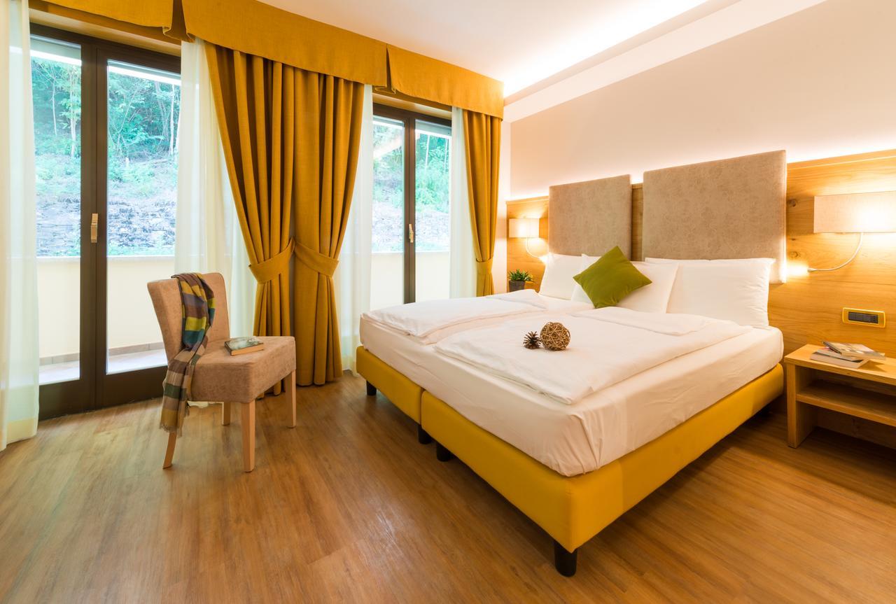 לביקו טרמה Hotel Ambassador מראה חיצוני תמונה
