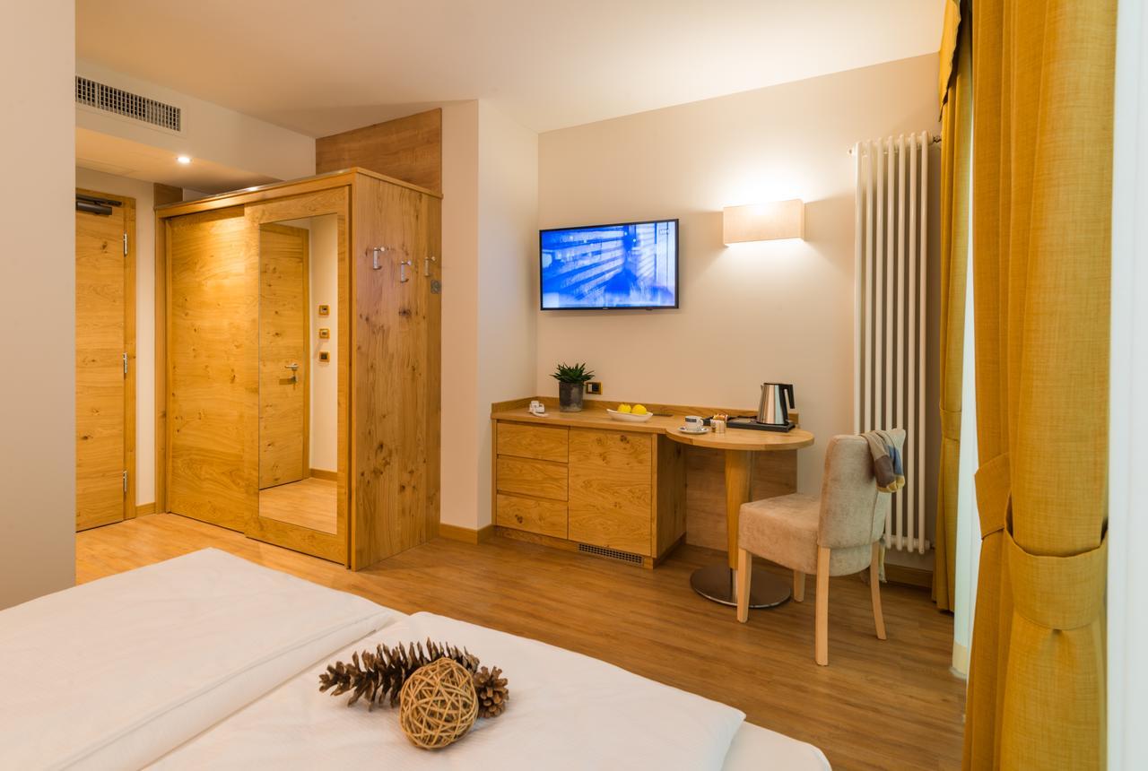 לביקו טרמה Hotel Ambassador מראה חיצוני תמונה